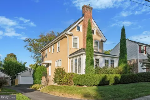 2711 Laurel Ln, Glenside, PA 19038