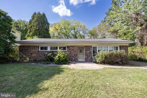713 School Line Dr, King Of Prussia, PA 19406