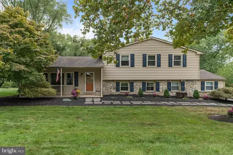1619 Ludwell Dr, Maple Glen, PA 19002