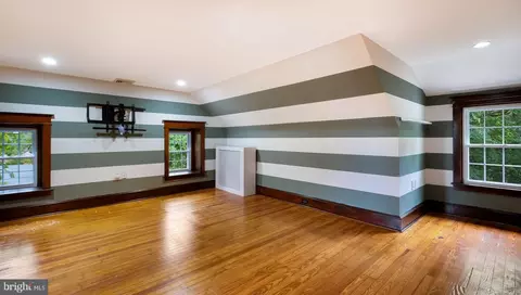 Entry Way - 201 Rices Mill Rd, Wyncote, PA 19095 photo 10 of 12