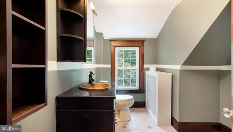 Entry Way - 201 Rices Mill Rd, Wyncote, PA 19095 photo 11 of 12