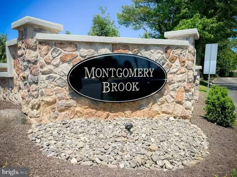 1310 Foxmeadow Dr #CONDO 1310, Royersford, PA 19468