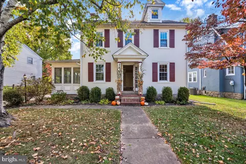 460 Tennis Ave, Ambler, PA 19002