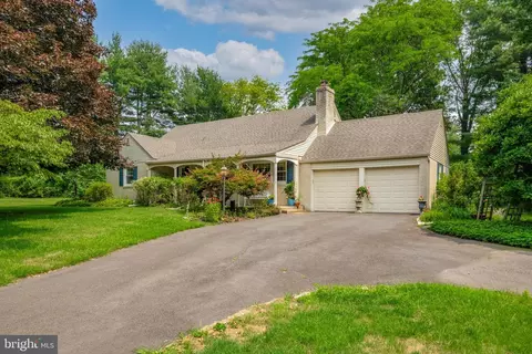 700 Merrill Rd, Ambler, PA 19002