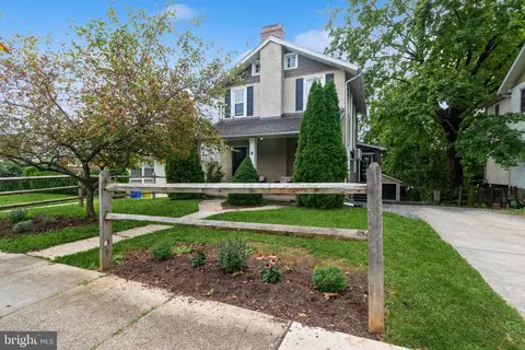 8 Franklin Ave, Flourtown, PA 19031