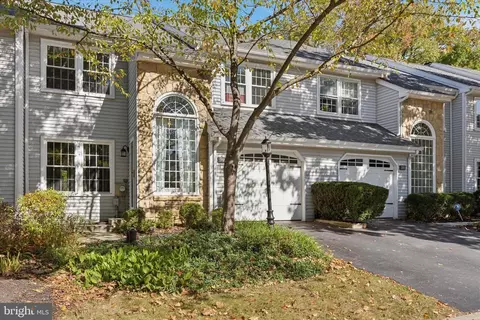 348 Carmen Dr, Collegeville, PA 19426