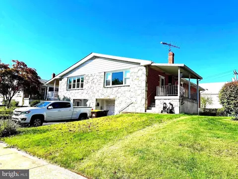 42 Oakland Ave, Lansdale, PA 19446