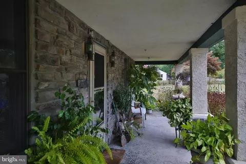 205 Green St, Green Lane, PA 18054