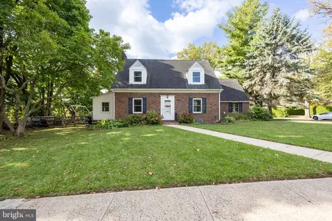 1452 Beech St, Pottstown, PA 19464