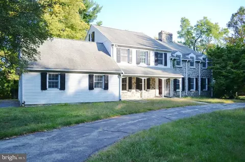 730 Panorama Rd, Villanova, PA 19085