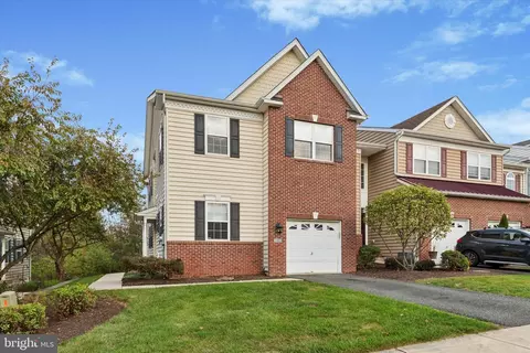 1022 Rosemont Ter, Pennsburg, PA 18073