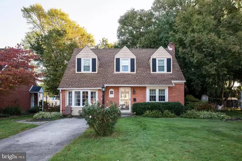 306 Willow Rd, Oreland, PA 19075