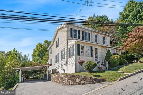 21 Dehaven Ave, Conshohocken, PA 19428