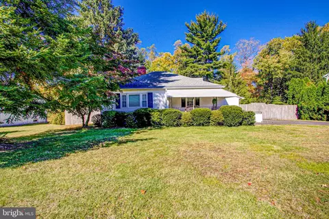 420 Walnut Ave, Horsham, PA 19044