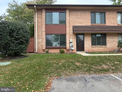 602 Stonybrook #602, Norristown, PA 19403