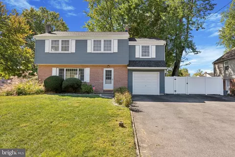 908 Township Line Rd, Plymouth Meeting, PA 19462