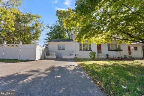 4006 Joshua Rd, Lafayette Hill, PA 19444