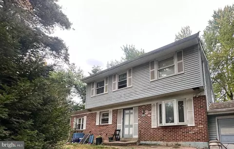 1662 Woodford Way, Blue Bell, PA 19422