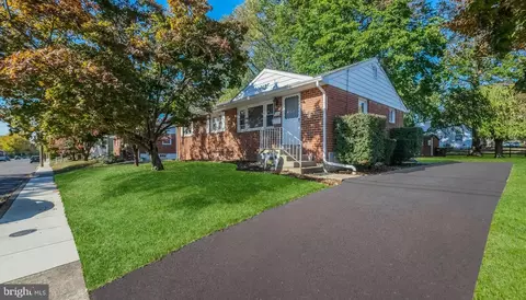 702 Pennbrook Ave, Lansdale, PA 19446