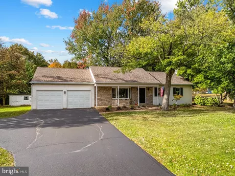 1782 Friendship Cir, Hatfield, PA 19440