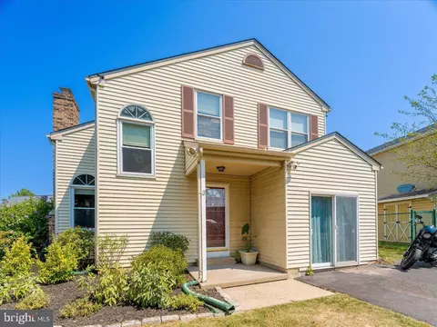 26 Orchard Cir, Telford, PA 18969