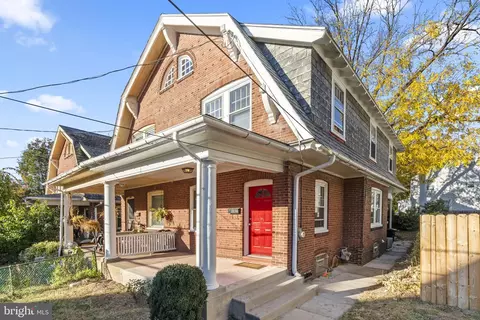 853 Summit Grove Ave, Bryn Mawr, PA 19010