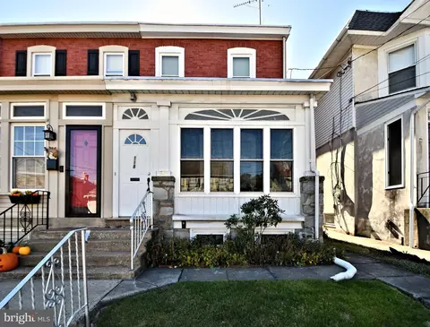 118 8th St, Bridgeport, PA 19405