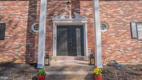 Entry Way - 1401 Panther Rd, Wyncote, PA 19095 photo 1 of 24