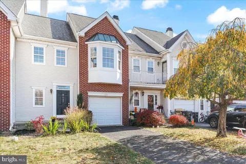 737 Martingale Rd, Schwenksville, PA 19473