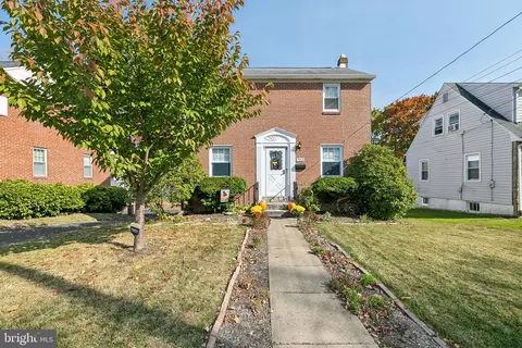 703 Grant Ave, Willow Grove, PA 19090