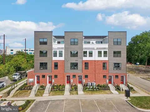925 Riverplace Dr, Conshohocken, PA 19428