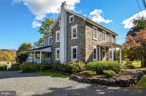 3251 Salford Station Rd, Perkiomenville, PA 18074