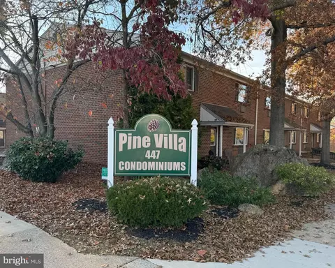 447 Pine St #F-4, Royersford, PA 19468
