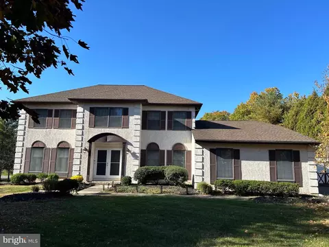 9 Shalimar Ln, Ambler, PA 19002