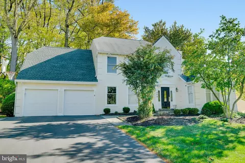 463 Box Elder Ln, Lafayette Hill, PA 19444