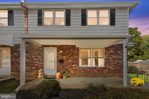 9 A Grove Ave #A, Flourtown, PA 19031