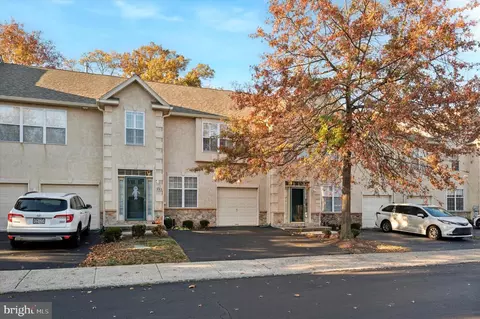 203 Warwick Way, North Wales, PA 19454