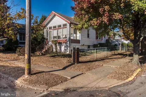 1 Borbeck Ave, Rockledge, PA 19046