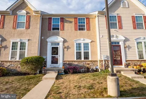 121 Topaz Dr, Gilbertsville, PA 19525