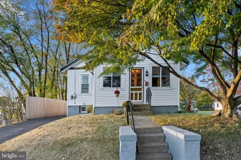 1 Center Ave, Willow Grove, PA 19090