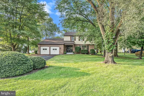 1601 Latch String Ln, Hatfield, PA 19440