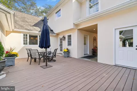 Exterior - 1112 Lafayette Rd, Wayne, PA 19087 photo 6 of 18