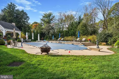 Exterior - 1112 Lafayette Rd, Wayne, PA 19087 photo 11 of 18