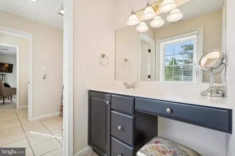 Entry Way - 1112 Lafayette Rd, Wayne, PA 19087 photo 8 of 8