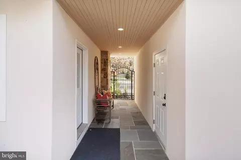 Entry Way - 1112 Lafayette Rd, Wayne, PA 19087 photo 6 of 8