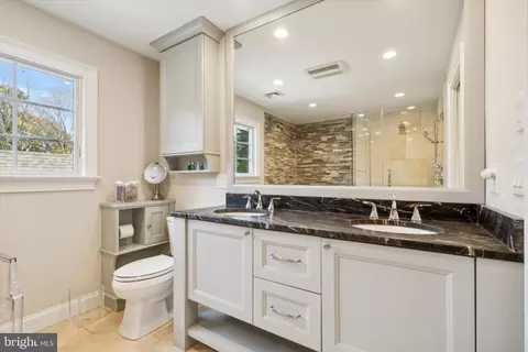 Bath - 1112 Lafayette Rd, Wayne, PA 19087 photo 6 of 9