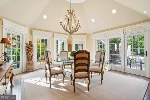 Dining - 1112 Lafayette Rd, Wayne, PA 19087 photo 2 of 3