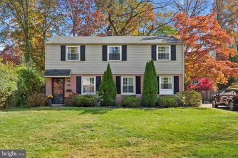 4057 S Warner Rd, Lafayette Hill, PA 19444