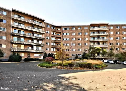 100 West Ave #327-S, Jenkintown, PA 19046