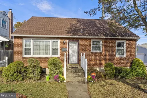 27 E 7th St, Pottstown, PA 19464